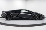 Used 2024 Lamborghini Revuelto image 2
