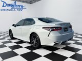 Used 2023 Toyota Camry SE image 3