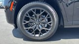 New 2025 Jeep Grand Cherokee Summit image 5