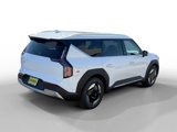 New 2026 Kia EV9 Wind image 5