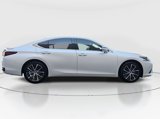 Used 2025 Lexus ES 300h w/ Premium Package image 4