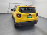 Used 2023 Jeep Renegade Latitude image 6