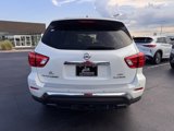Used 2018 Nissan Pathfinder Platinum image 4