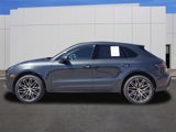 Used 2024 Porsche Macan image 2