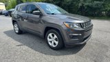Used 2018 Jeep Compass Latitude image 3