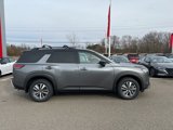 New 2025 Nissan Pathfinder SL image 2