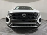 Used 2024 Volkswagen Atlas Cross Sport SE image 3