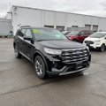 New 2025 Ford Explorer Active w/ Active Comfort Package image 2