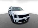 Used 2024 Kia Sorento S image 3