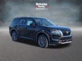 New 2025 Nissan Pathfinder SL w/ SL Premium Package image 3