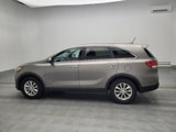 Used 2017 Kia Sorento L image 3