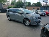 New 2025 Chrysler Pacifica Select image 3
