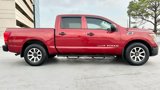 Used 2018 Nissan Titan S image 4