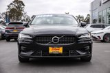 Used 2022 Volvo S60 B5 Momentum w/ Premium Package image 4