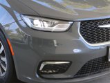 New 2023 Chrysler Pacifica Touring-L image 2