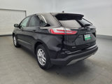 Used 2023 Ford Edge SEL image 5