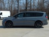 New 2025 Chrysler Pacifica Limited image 3