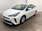 Used 2022 Toyota Prius LE image 3