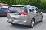 Used 2017 Chrysler Pacifica Touring-L Plus image 6