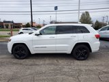 Used 2014 Jeep Grand Cherokee Altitude image 2