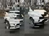 New 2025 Chrysler Pacifica Select image 2