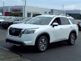 New 2025 Nissan Pathfinder SL w/ Cargo Package image 2