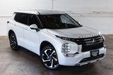 New 2024 Mitsubishi Outlander SEL image 2