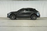 Certified 2024 Porsche Macan image 2
