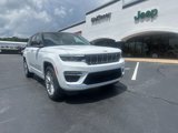 New 2025 Jeep Grand Cherokee Summit image 2