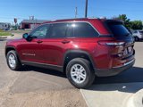 New 2025 Jeep Grand Cherokee Laredo image 3