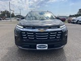 Used 2025 Chevrolet Equinox LT w/ Convenience Package II image 2