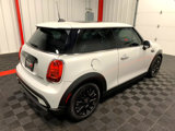 Used 2022 MINI Cooper 2-Door Hardtop image 4