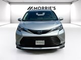 Used 2022 Toyota Sienna XLE image 2