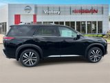 New 2025 Nissan Pathfinder Platinum image 2