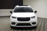 New 2024 Chrysler Pacifica Limited w/ Uconnect Theater Family Group image 4