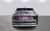 Used 2022 Audi e-tron Premium Plus w/ Premium Plus Package image 5