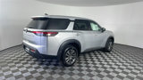 New 2025 Nissan Pathfinder S image 4