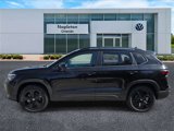 New 2025 Volkswagen Taos SE image 3