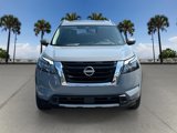 New 2025 Nissan Pathfinder Platinum image 2