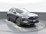 New 2025 Ford Escape SE image 2