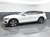 Used 2024 Volvo V60 B5 Cross Country Plus image 4