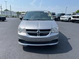Used 2017 Dodge Grand Caravan SE image 2