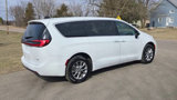 Used 2023 Chrysler Pacifica Touring-L image 5