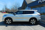 New 2025 Mitsubishi Outlander SE image 2