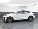 Certified 2024 Porsche Macan image 2