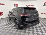 Used 2024 Nissan Rogue SV image 4