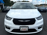 Used 2022 Chrysler Pacifica Limited image 2