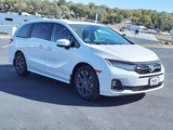 New 2025 Honda Odyssey Touring image 3