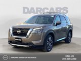 New 2025 Nissan Pathfinder Platinum image 3