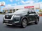New 2025 Nissan Pathfinder Platinum image 2
